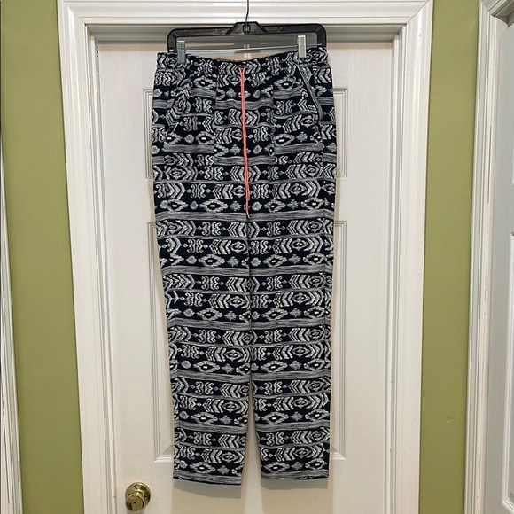 GRAY - Black and White Patterned Pull On Lounge Pant - size L - Picture 1 of 5